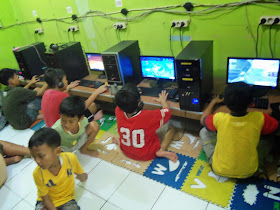 Keluhan Anak Warnet