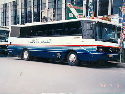 Foto Bus Jadul di Indonesia