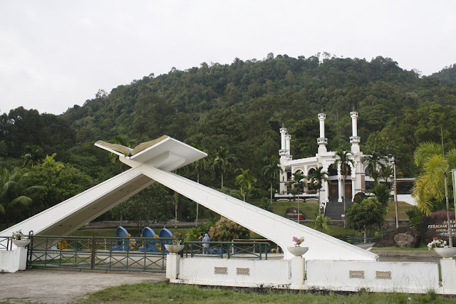10 Tempat Objek Wisata di Kota Padang (SUMBAR)