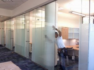 Desain Stiker Partisi Kantor Yang Ciamik