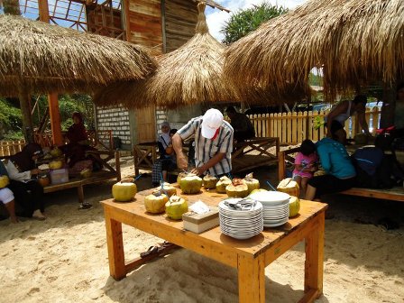 Pelesir ke Pantai di Jogja ? Jangan Lupa Bawa Barang Ini