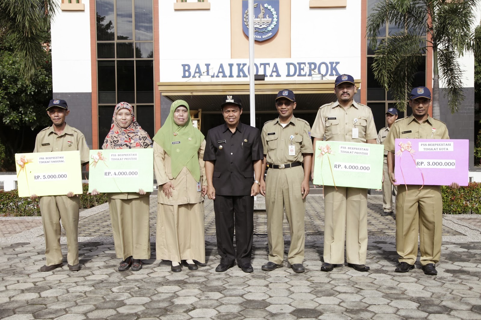 Gaji PNS Boleh Naik, Asaaal...