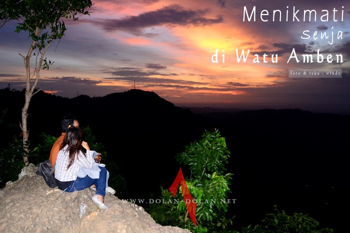 Wisata baru di jogja, selfi dan pose bareng teman di Wisata Watu Amben