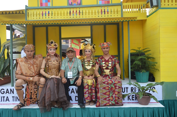 7 Peran Pawai Budaya Karnaval &#91;yang ngalamin masuk om..&#93;