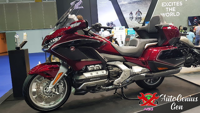 Honda Gold Wing, Produk 1M asal Honda 