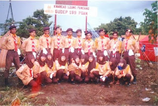 Mengapa Baret TNI dipakai Miring?