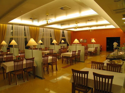 Suka duka menjadi Pramusaji Restoran