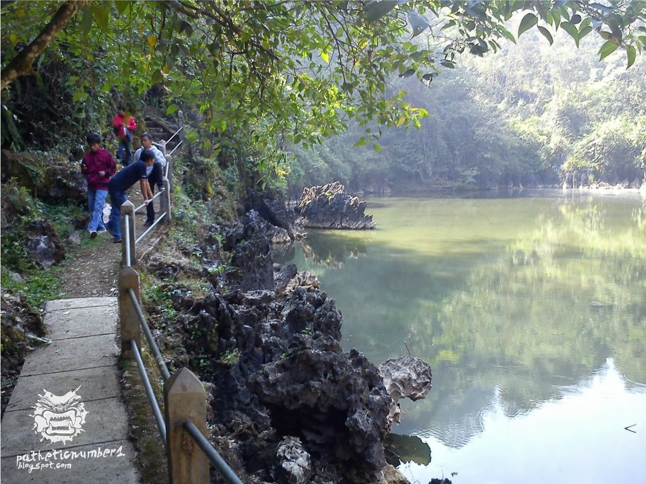 UNIK, DANAU KECIL DI ANTARA BUKIT BATU