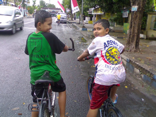 Supporter Klub Sepakbola Dengan Rivalitas Tinggi