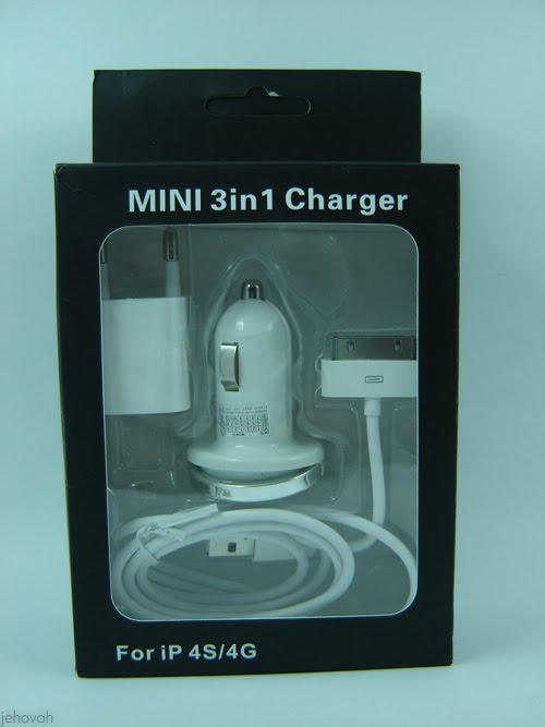 ITouch 4th Generation with box full acc bonus car charger & pen stylus Murah aja!!