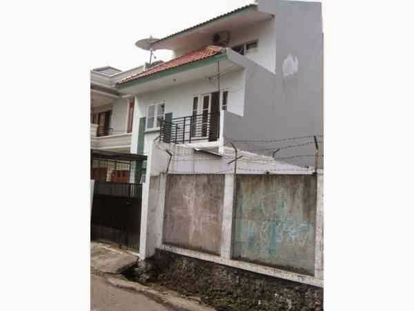 Rumah Strategis di Grogol Utara, Jakarta Selatan PR759