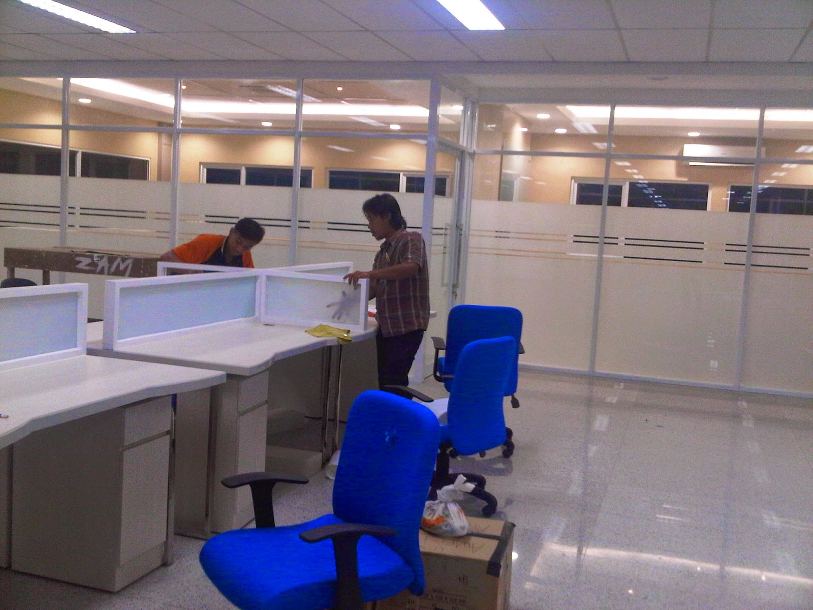 Desain Stiker Partisi Kantor Yang Ciamik