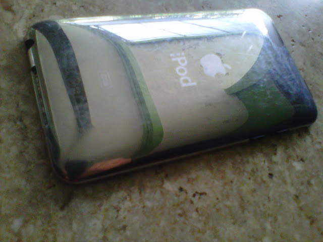 Jual ipod touch 3th gen 32gb