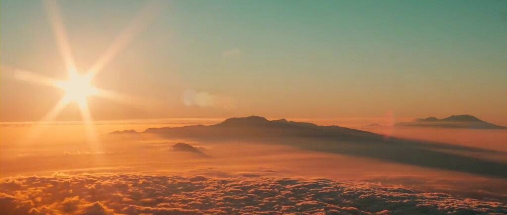 Pesona Indonesia ( Wisata Kawasan Taman Nasional Bromo Tengger Semeru)