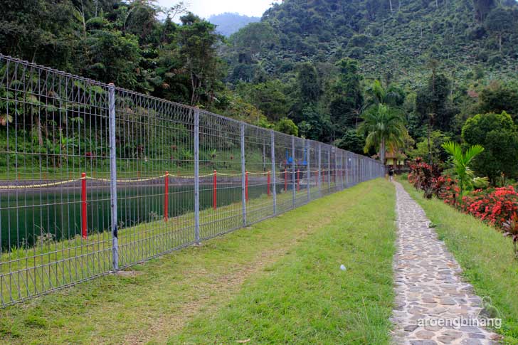 &#91;CoC Regional: Lokasi Wisata&#93; Kolam Tando PLTA Ketenger Baturraden Banyumas