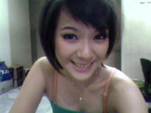 &#91;HOT&#93; Yuanita si presenter Take Me Out - Cantik !!