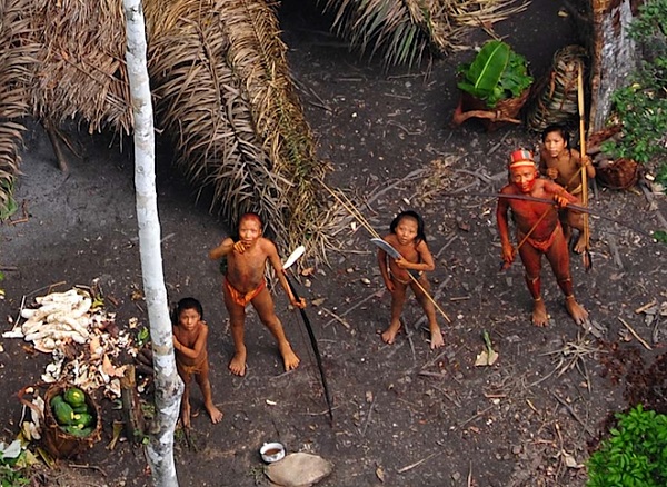 Orang Asli Amazon Yang Tidak Pernah Bertemu Dengan Manusia Modern