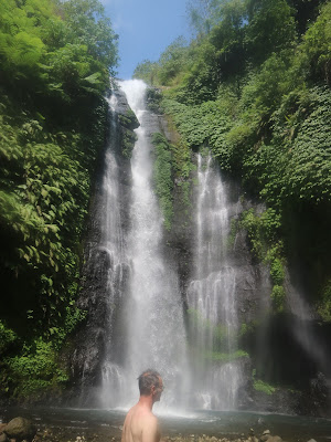 Eargasm, Menikmati Air Terjun di Bali Utara!