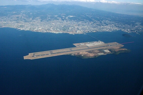 &#91;Pemandangan Menakjubkan&#93; 11 Bandara Pulau Buatan di Dunia