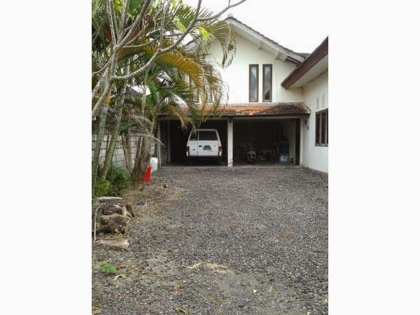 Dijual Villa Lokasi Terbaik di Desa Tibubeneng, Kuta Utara, Bali AG551