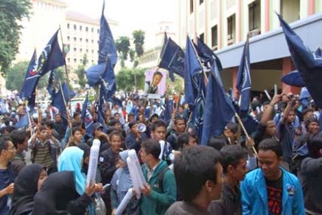 10 Tipe Orang yg PASTI ada di Kampus!!