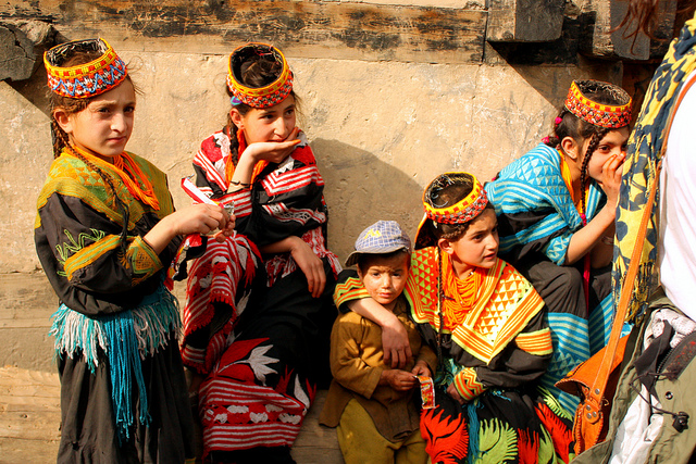 THE KALASH - SUKU BERKULIT PUTIH DARI PAKISTAN