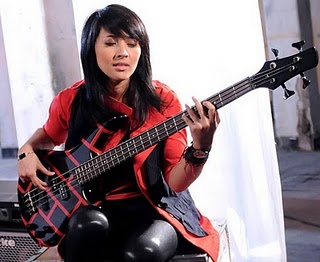 10 gitaris cewek tercepat di indonesia