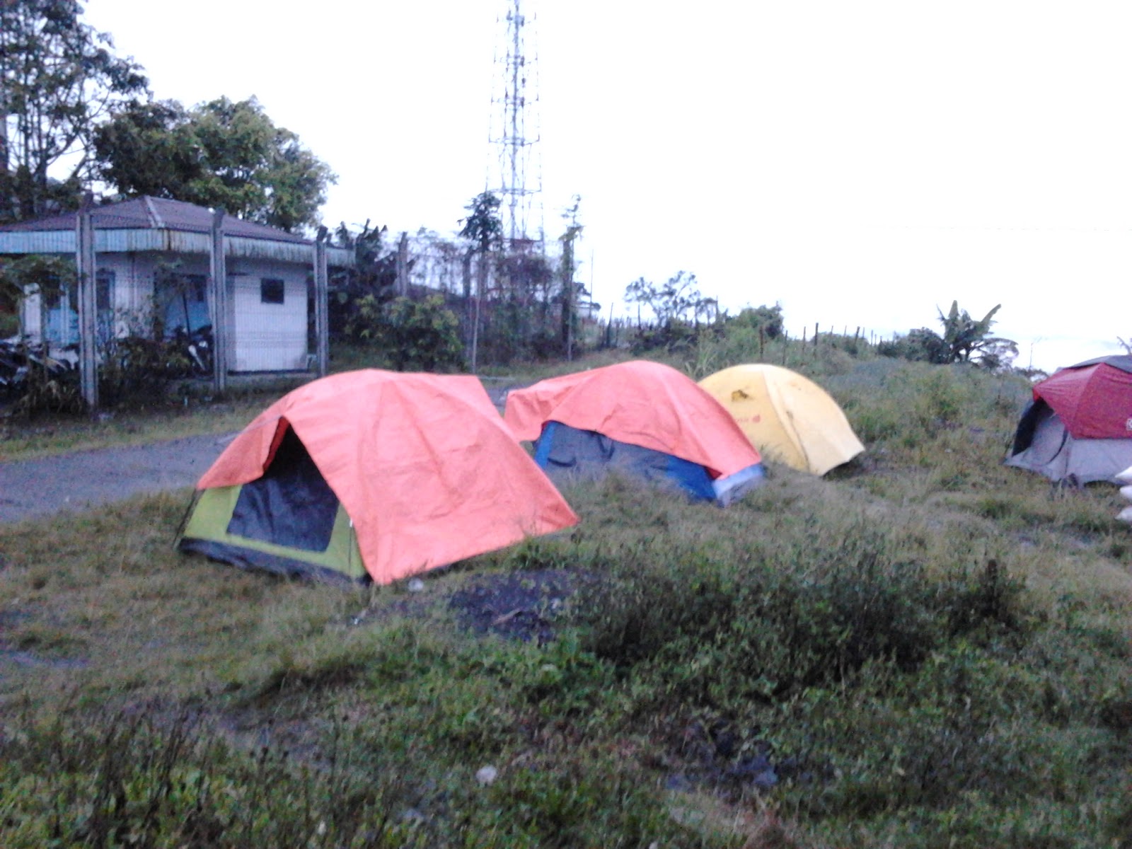 perjalanan menuju puncak Gn. Marapi (Sumatera Barat)