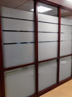 Desain Stiker Partisi Kantor Yang Ciamik