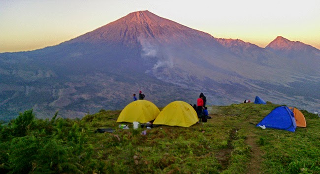 Jalan-Jalan ke Bukit Pergasingan, Sembalun, Lombok Timur 