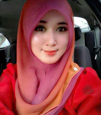 Wanita Super Cantik Koleksi Komputer Ane !!