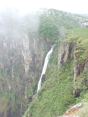 10 Air Terjun Tertinggi di Dunia
