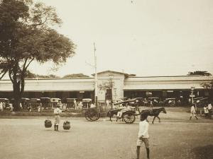 Foto-Foto Jadul Stasiun di Indonesia 