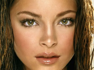 10 Wanita Cantik Dengan Mata Terindah ! masupp
