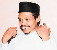 7-orang-pemakan-benda-tak-lazim-sepertinya-mereka-mulai-laparmulai-lapar