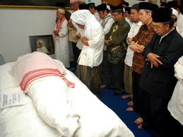 SUBHANALLAH... Penampakan Ketika Waktu Sholat Tiba