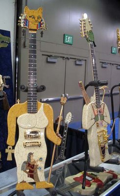 Kumpulan Gitar-Gitar Keren dan Unik di Dunia (PIC++)