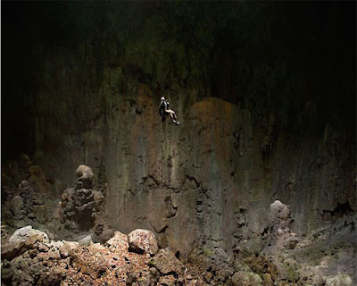 Berpetualang di Gua Tak Berujung Han Sung Dung