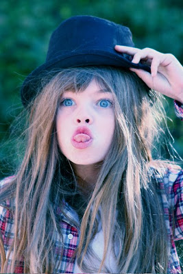 Agan kenal Thylane Lena-Rose Blondeau? Model cantik dari kecil hingga remaja