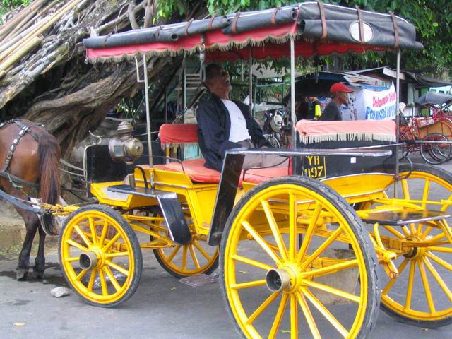 Melihat kendaraan yang ramah lingkungan dan mulai ditinggalkan