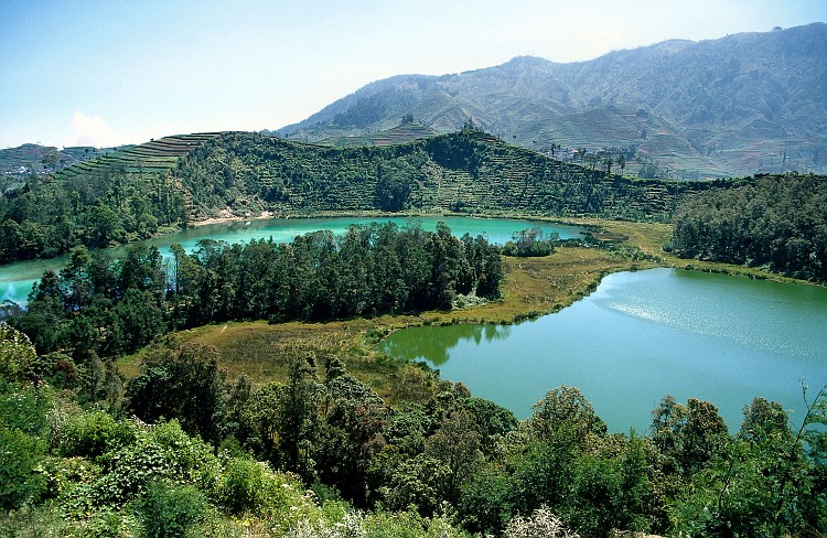 SIAGA DIENG : Gunung Dieng Gempa Tak Berhenti, Jalan Ditutup, Gas Beracun Diukur