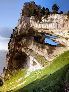 Tempat-tempat Dengan Pemandangan Tercantik di Dunia