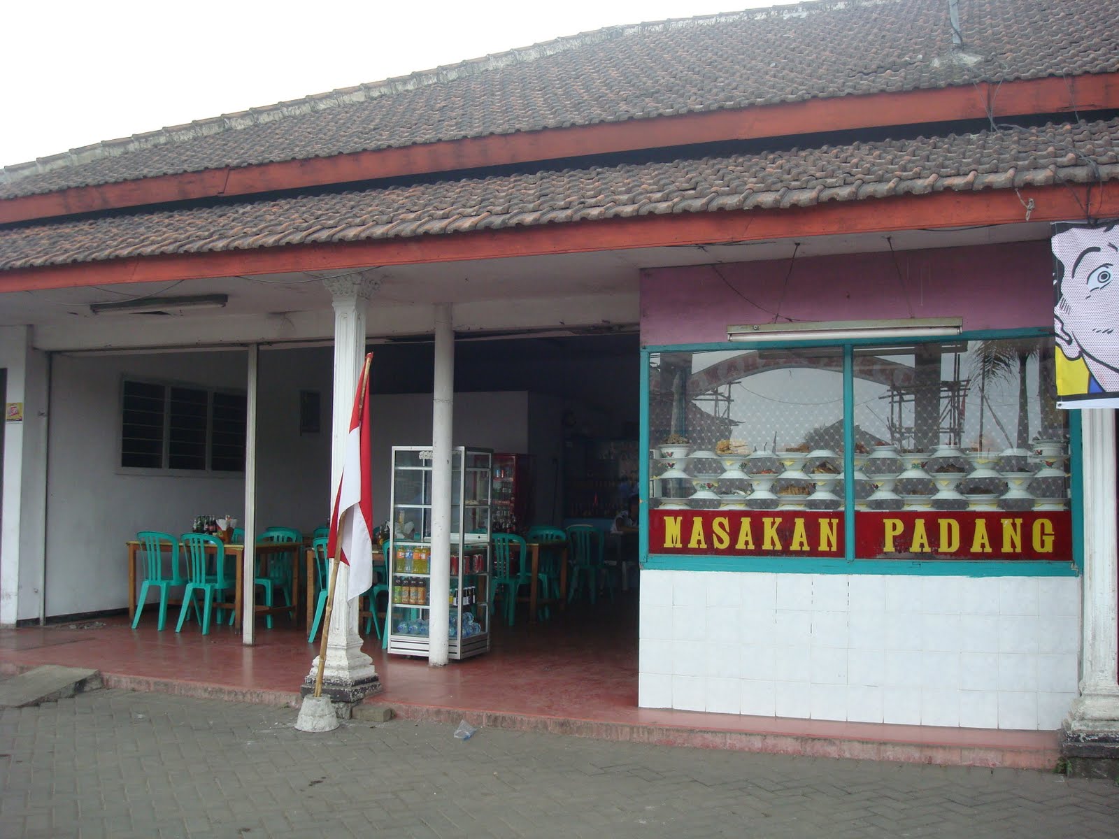 Dimanapun Agan Berada Pasti Bakal Nemuin Tempat Makan Ini