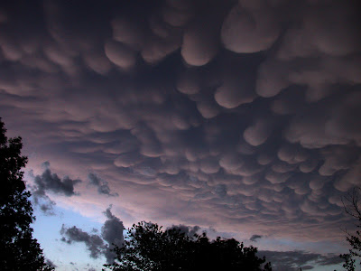 10 bentuk awan terindah paling indah