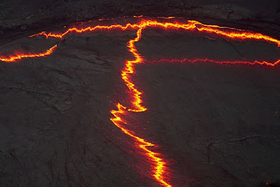 inilah foto-foto lava dari dekat..&#91;ngeri gan&#93;
