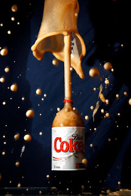 &#91;HOT &#93;10 Kegunaan Lain dari CocaCola yang Belum Kita Tahu