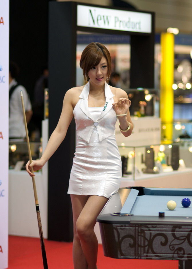 Si Seksi Yang Bermain Billiard - Part 2