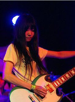 DAFTAR GITARIS CEWEK CANTIK + SKILL PUNYA DI JEPANG 