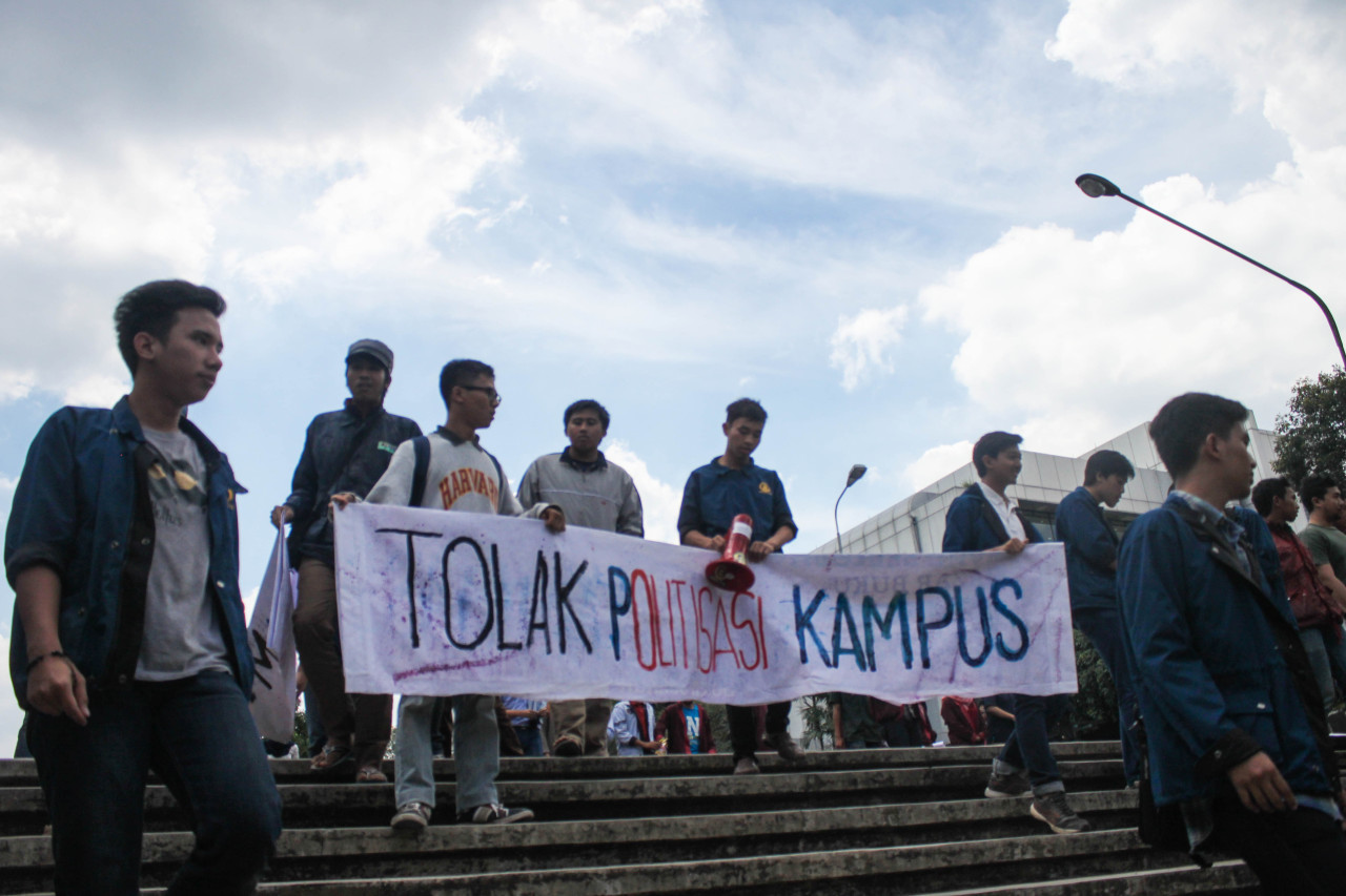 &#91;+foto&#93; Hindari Polemik, Jokowi Cuma 5 Menit di Aula ITB 