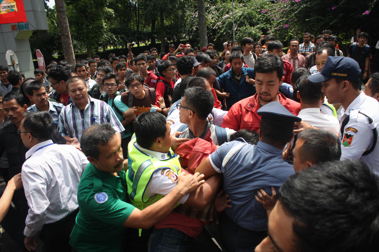 &#91;+foto&#93; Hindari Polemik, Jokowi Cuma 5 Menit di Aula ITB 